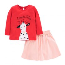 Girls outfit sets with long sleeves sweatshirts and pants printed in multicolors and animal cartoon patterns.